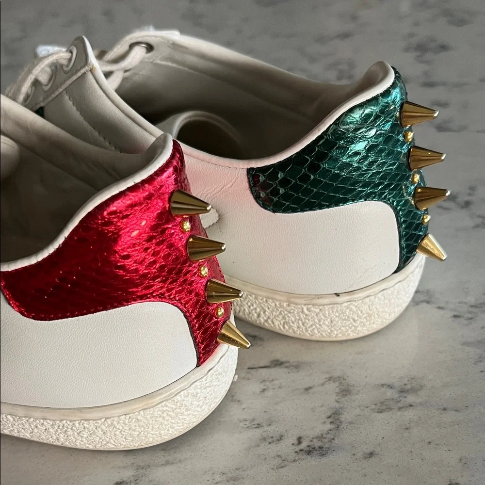 Gucci White and Green Athletic Shoes with Red Accents - Picture 3 of 5